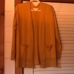 Time and Tru mustard lightweight sweater. Size M